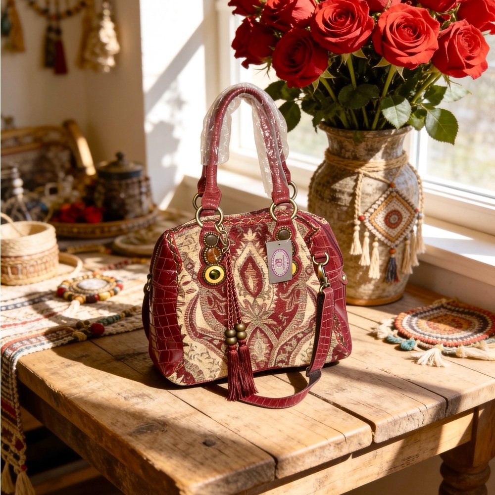 SHARIF LUXURY Elegant Red and Beige Tapestry Bag